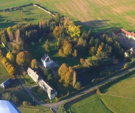 Du Chateau De La Motte Joue-du-Plain