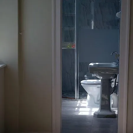 Du Chateau De La Motte Nyaraló