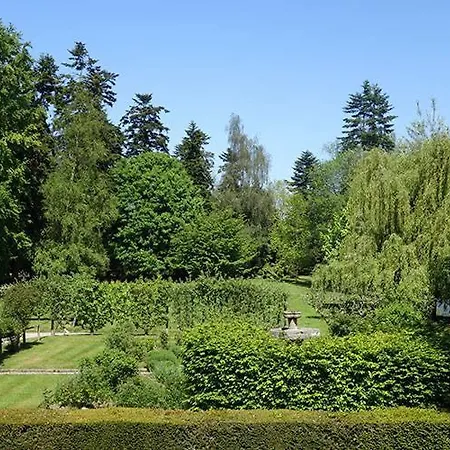 Du Chateau De La Motte Holiday home Joue-du-Plain