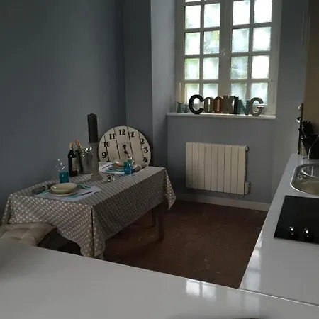 Du Chateau De La Motte Holiday home Joue-du-Plain