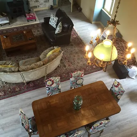 Du Chateau De La Motte Holiday home *