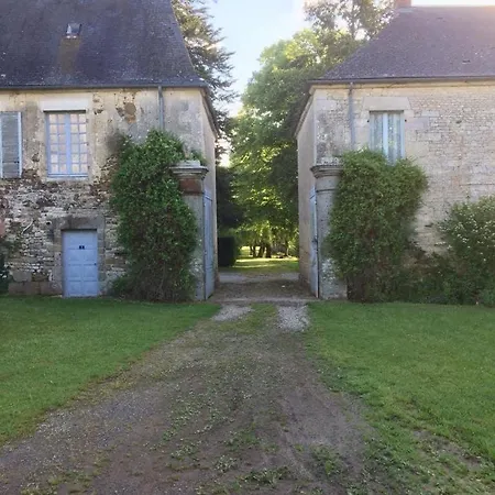 Du Chateau De La Motte Holiday home Joue-du-Plain