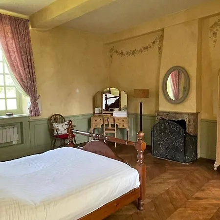 Du Chateau De La Motte *