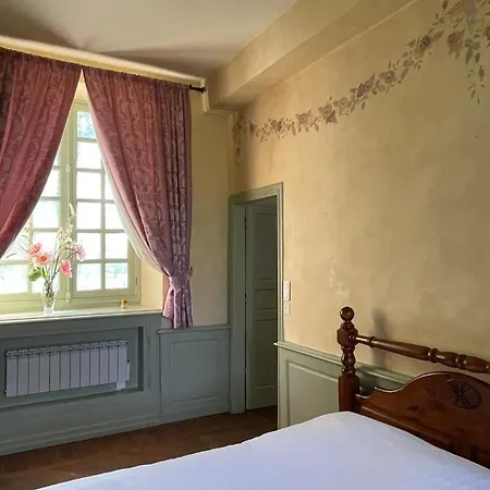 Du Chateau De La Motte Holiday home *