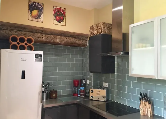 Du Chateau De La Motte * Joue-du-Plain